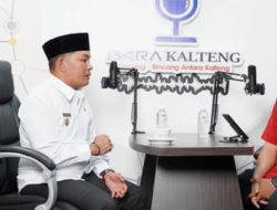 Rahmanto Muhidin Bahas Program Unggulan Kartu HEBAT Murung Raya di Podcast Bincang Antara