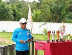 Bupati Mura Buka Turnamen Sepak Bola Bupati Cup I HEBAT 2025 dengan Tendangan Perdana