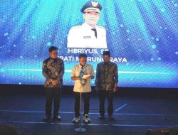 Malam Anugerah Pemuda, Bupati Mura Beri Hadiah Lomba dan Motivasi “Terus Belajar”